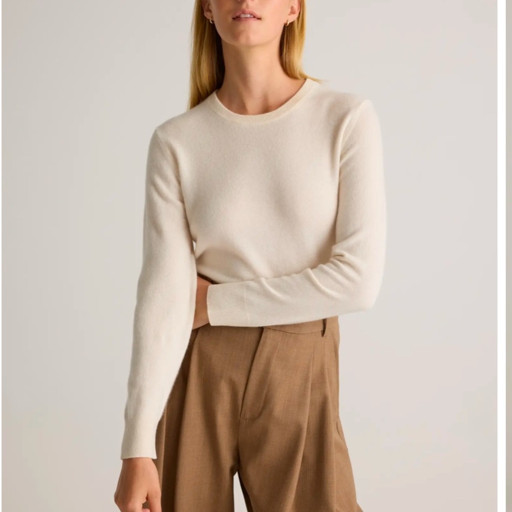 Quince Women's Cream Crew Neck Mongolian Cashmere Sweater